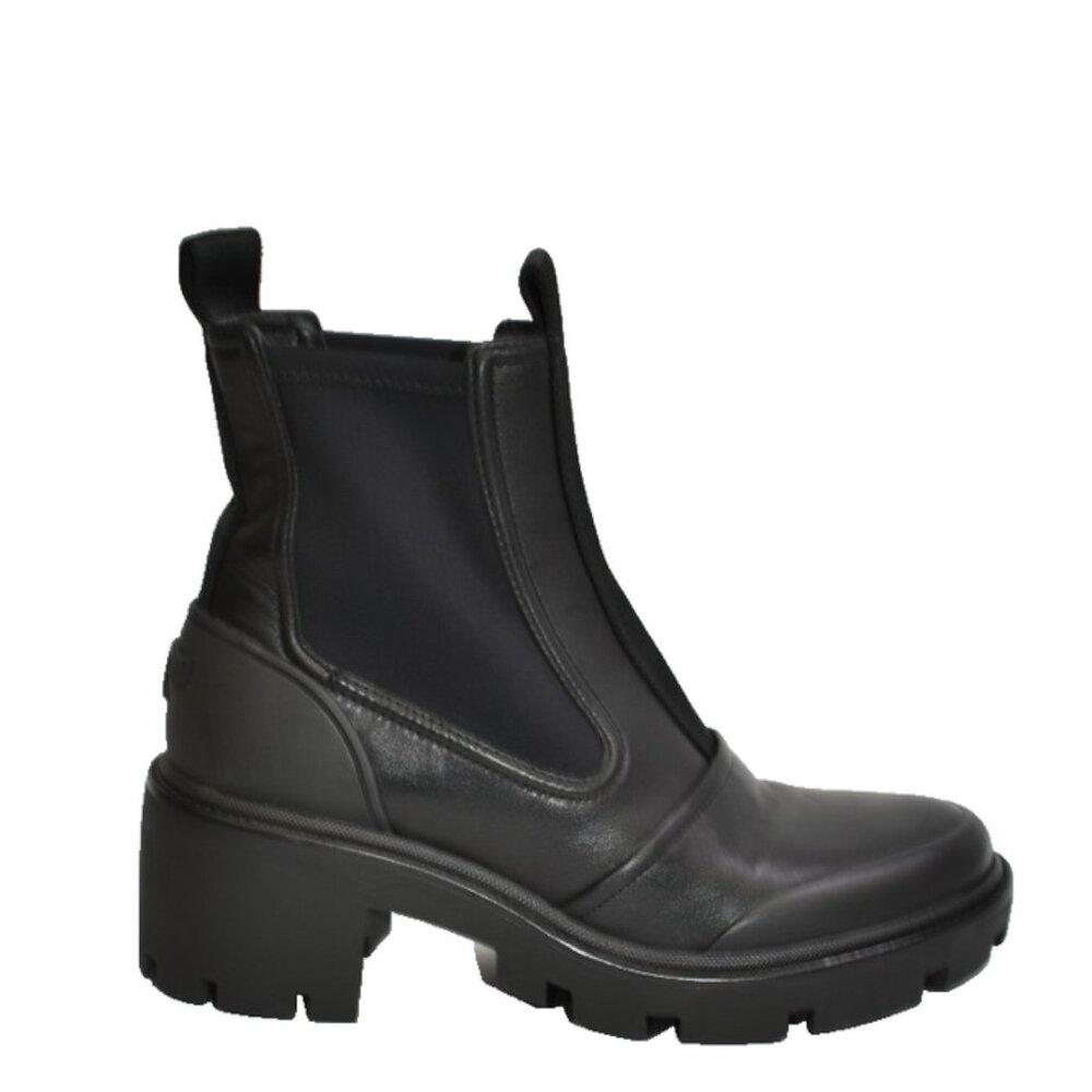 NEW! TORY BURCH Chelsea Lug Sole Ankle Boots 10.5 M Black Leather DD222B 83900